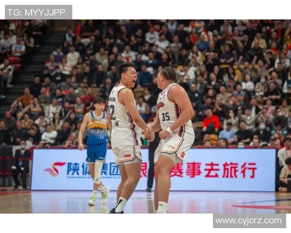 2020年首钢与新疆篮球对决回顾及精彩瞬间分析